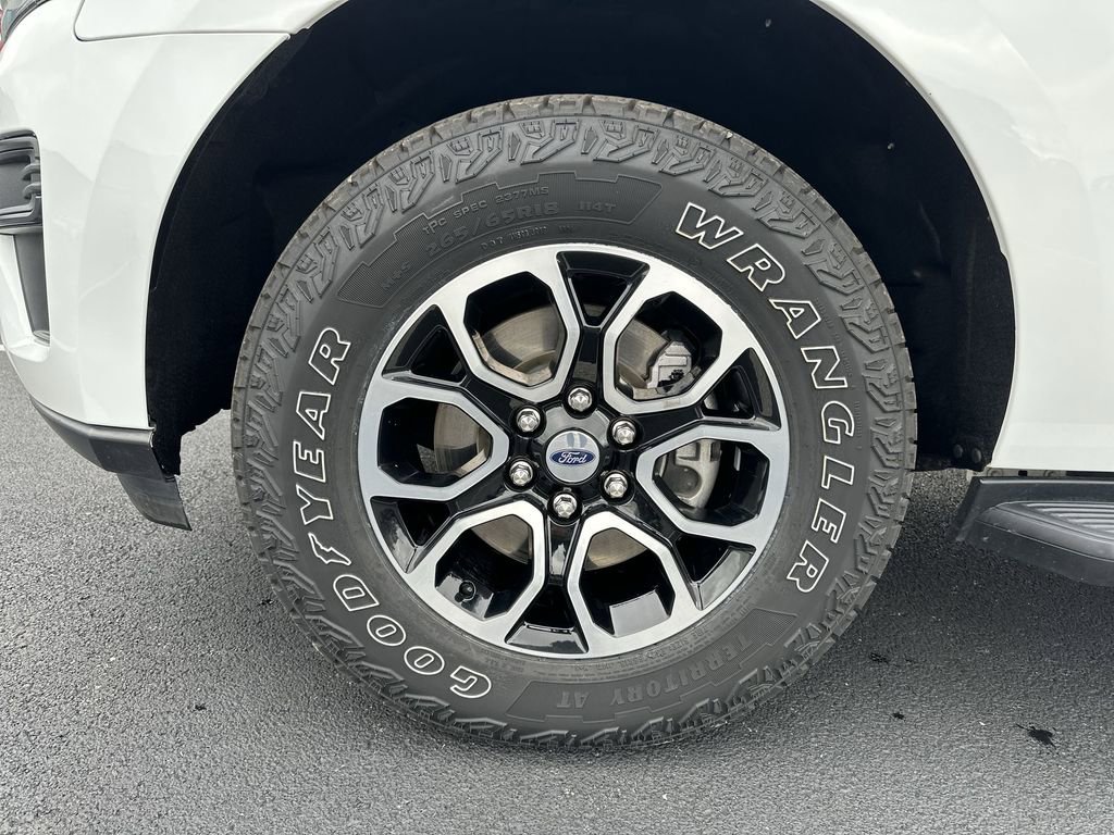 Used 2024 Ford Expedition Max XLT AWD/4WD image 16