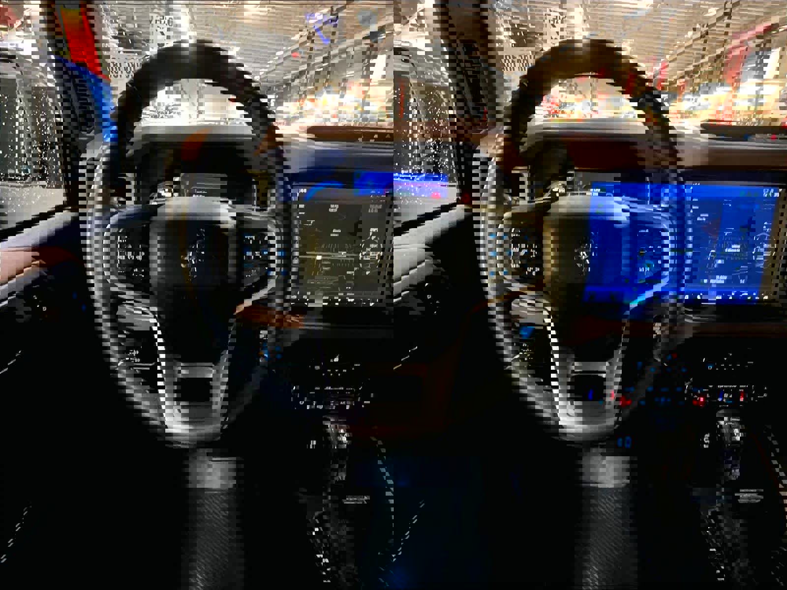 Used 2024 Ford Bronco Outer Banks image 17