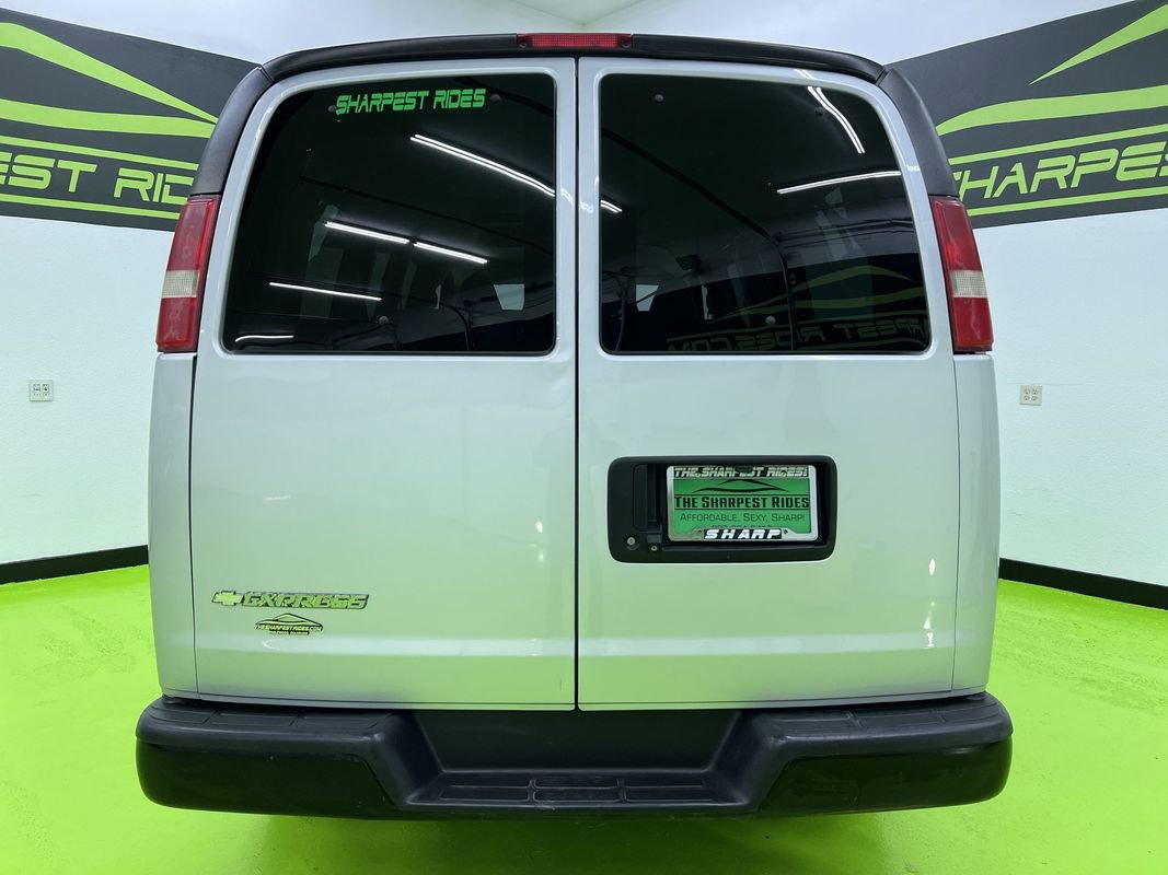 Used 2017 Chevrolet Express 2500 LS RWD image 8