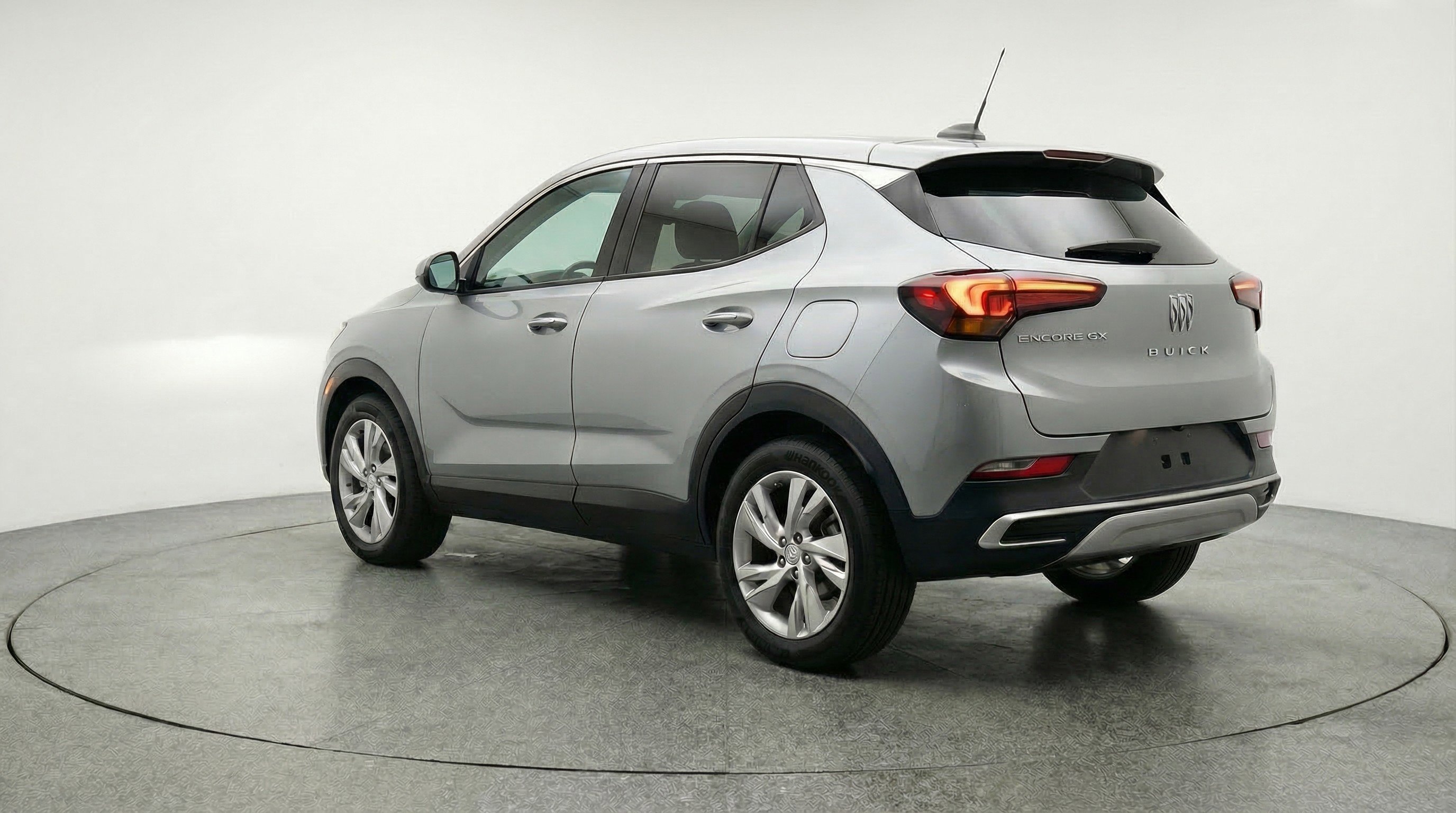 Used 2025 Buick Encore GX Preferred AWD/4WD image 6