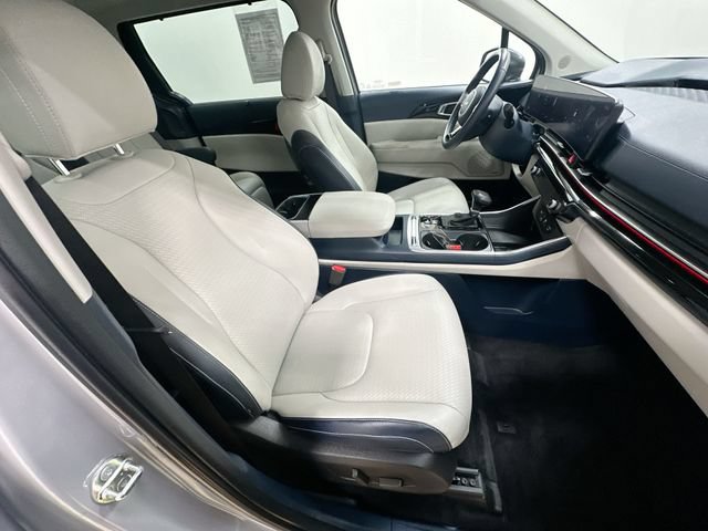 Certified 2025 Kia Carnival SX Prestige FWD image 28