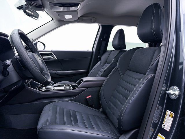 New 2025 Mitsubishi Outlander SE AWD/4WD image 12