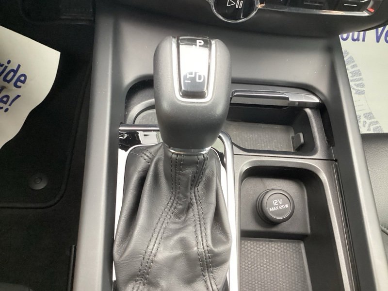 Used 2020 Volvo S60 T6 Momentum image 33