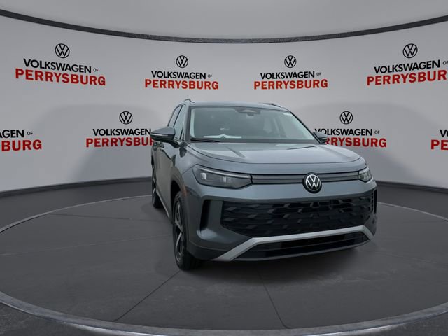 New 2026 Volkswagen Tiguan SE AWD/4WD image 2