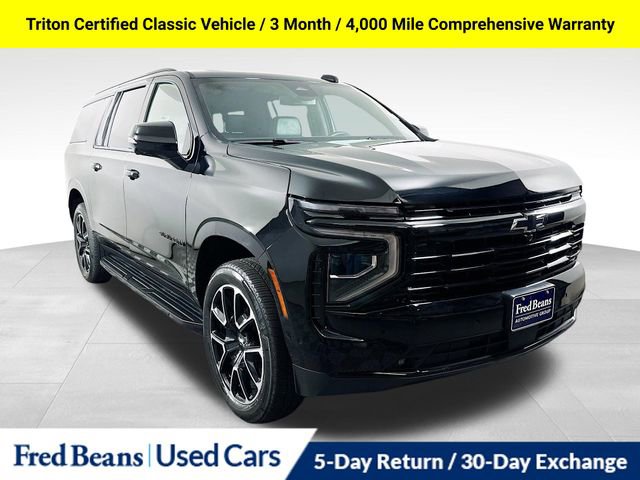 Used 2025 Chevrolet Suburban RST w/ RST Capability Package image 1