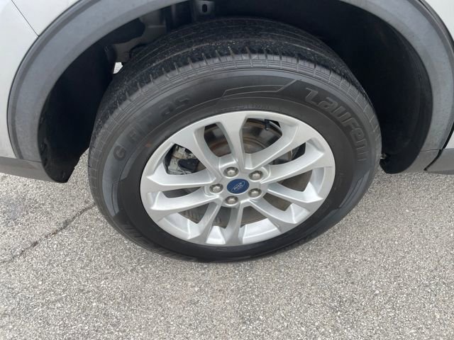 Used 2022 Ford Escape SE image 16