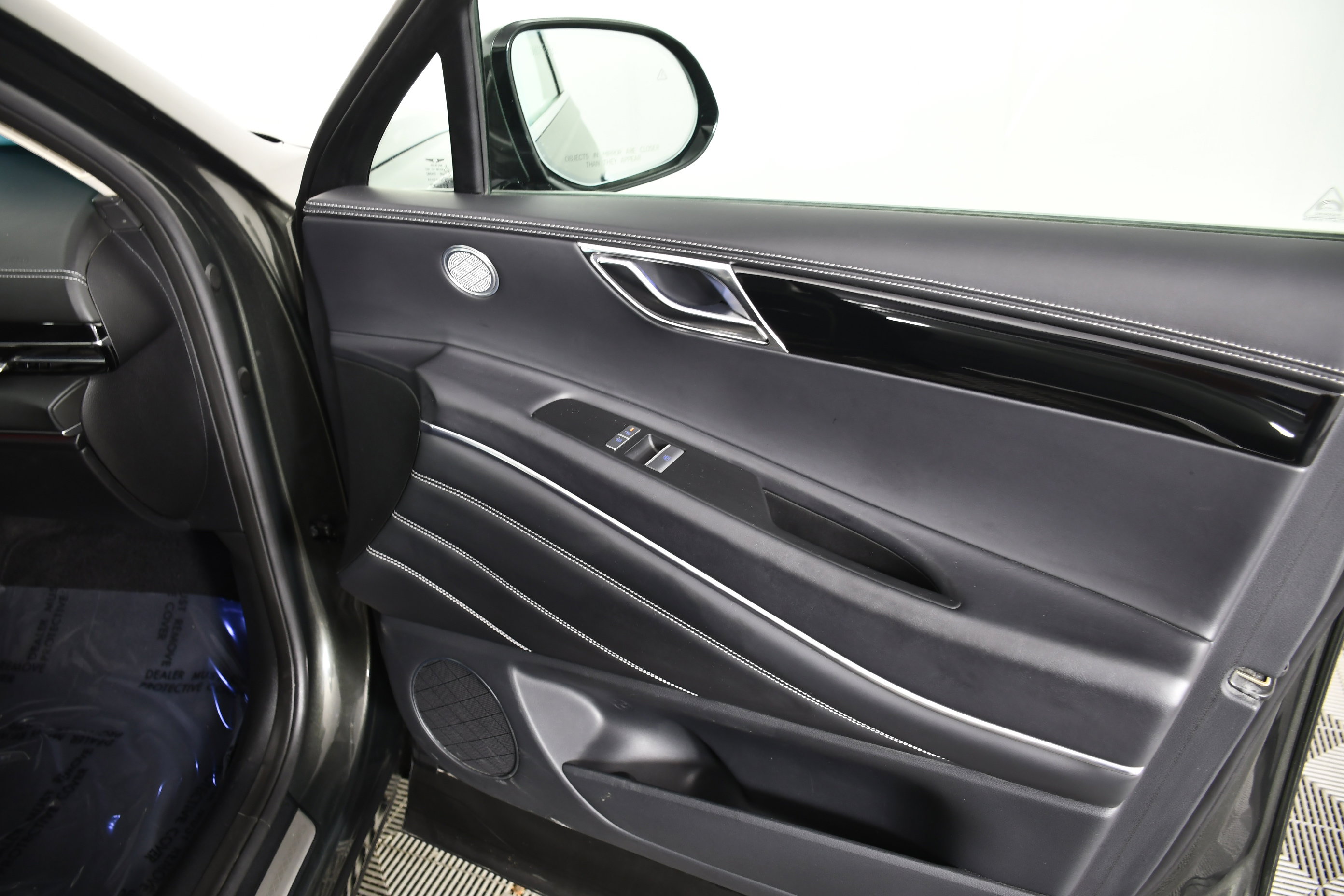 Used 2025 Genesis GV80 2.5T Standard image 40