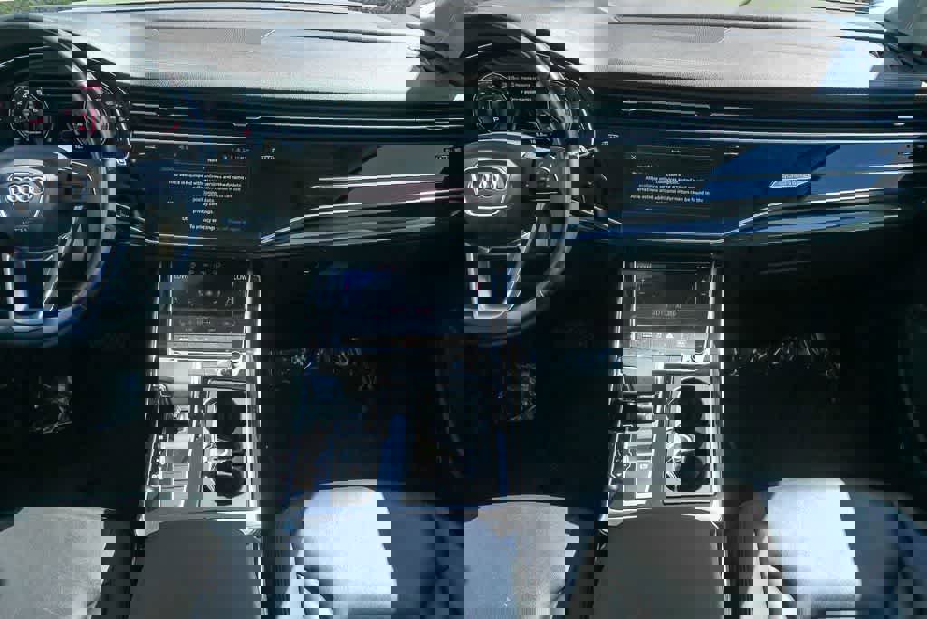 Used 2023 Audi Q7 3.0T Premium Plus image 12