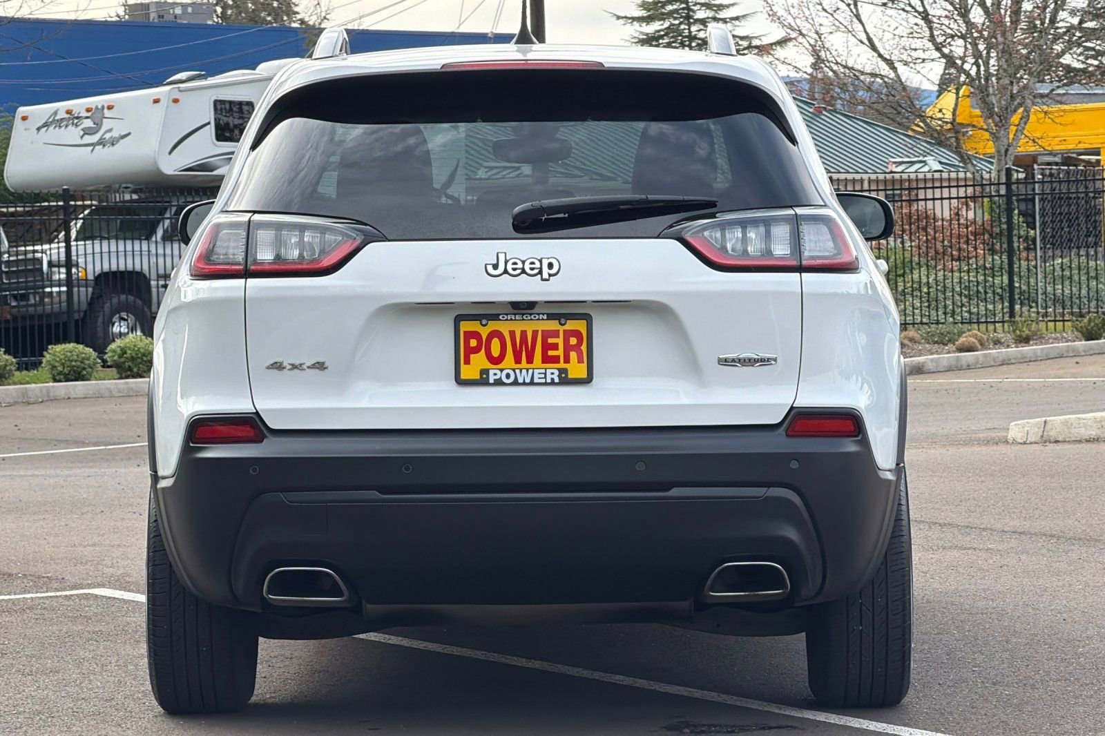 Used 2019 Jeep Cherokee Latitude Plus w/ Comfort/Convenience Group image 5
