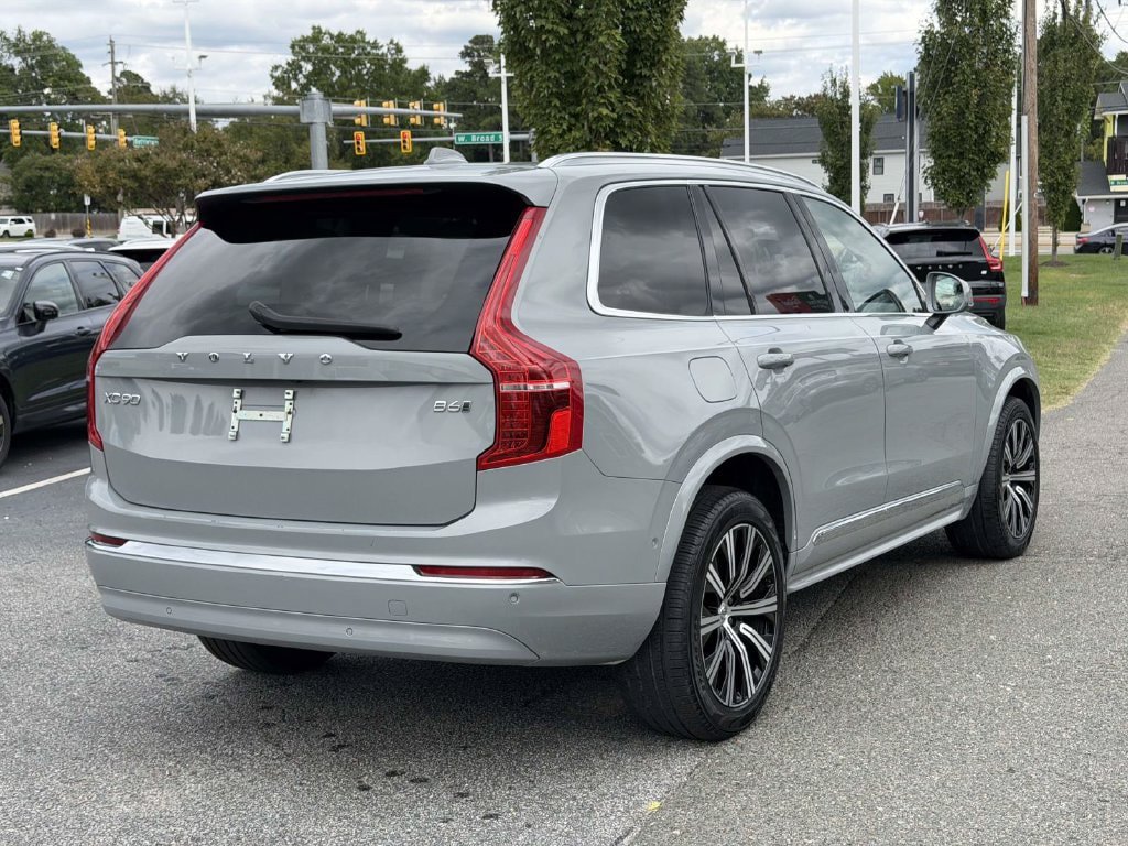 Used 2024 Volvo XC90 B6 Plus AWD/4WD image 20