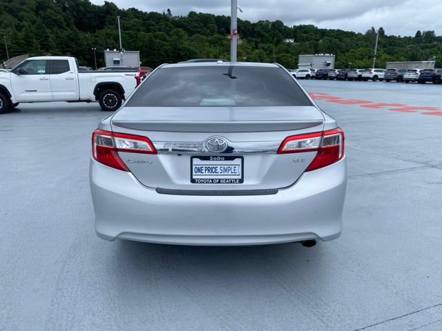 Used 2014 Toyota Camry XLE w/ Leather Package FWD image 7
