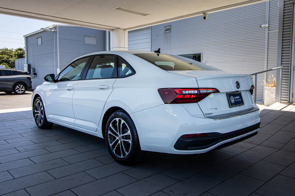 Used 2024 Volkswagen Jetta Sport FWD image 14