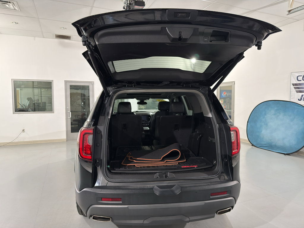 Used 2023 GMC Acadia AT4 w/ Technology Package image 11