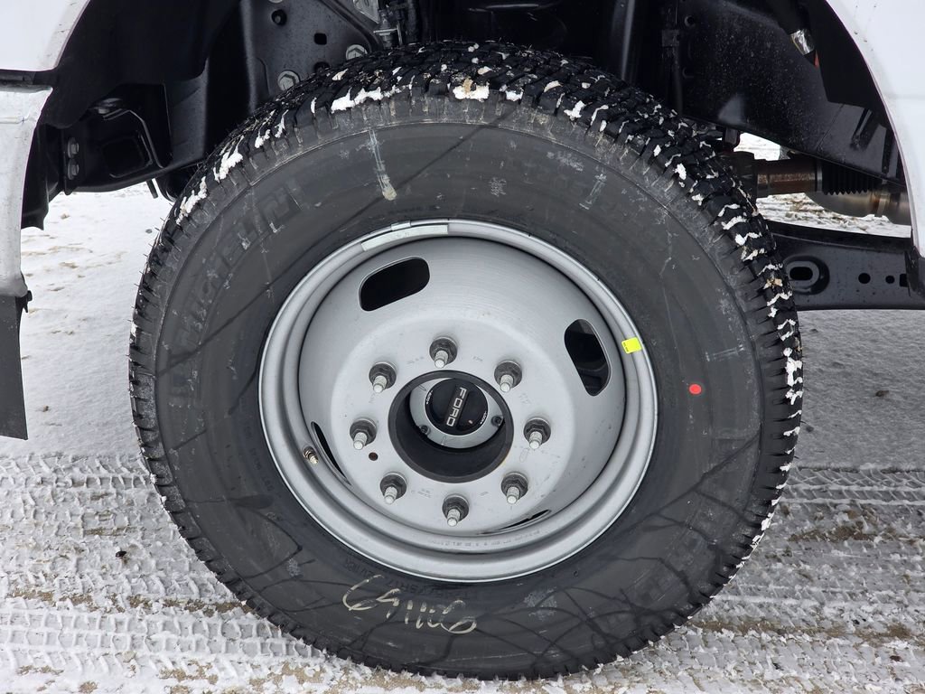 New 2026 Ford F350 XL w/ XL Chrome Package image 15