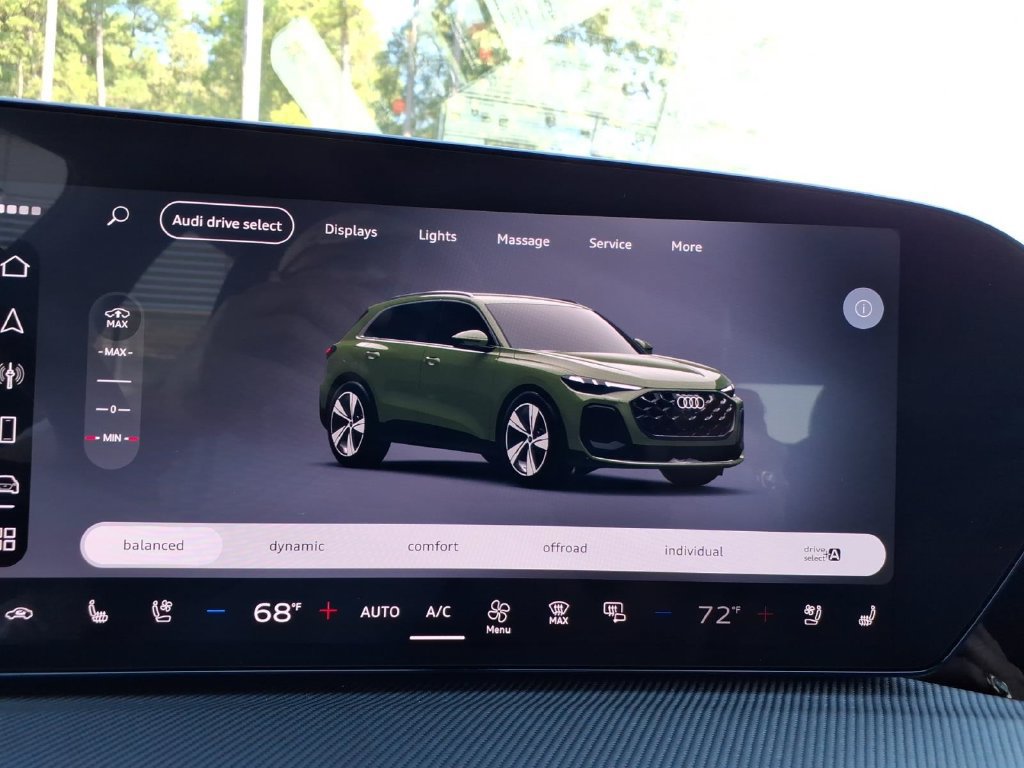 New 2026 Audi SQ5 Prestige AWD/4WD image 9