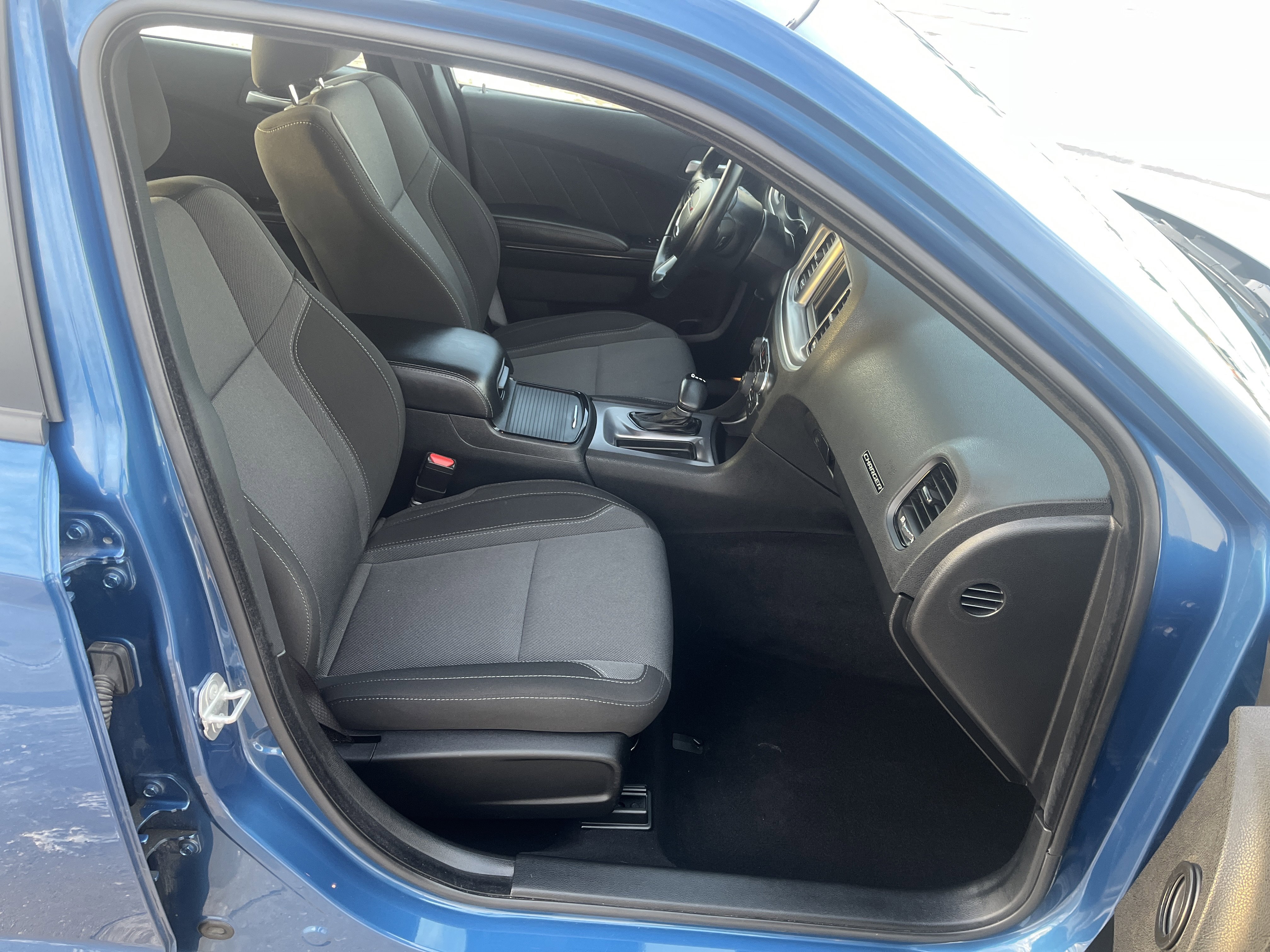 Used 2021 Dodge Charger SXT w/ Blacktop Package image 15