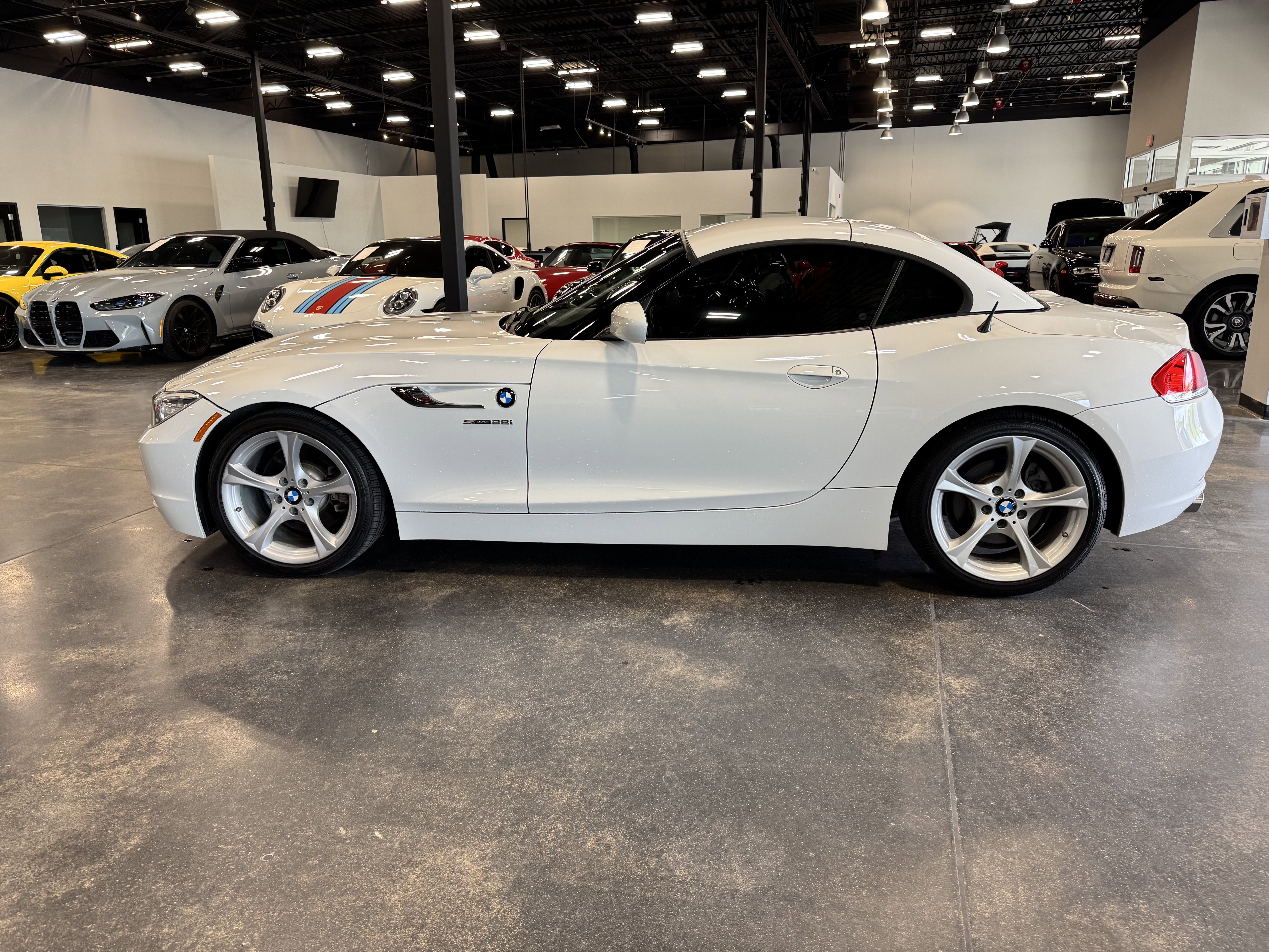 Used 2016 BMW Z4 sDrive28i w/ Technology Package image 6