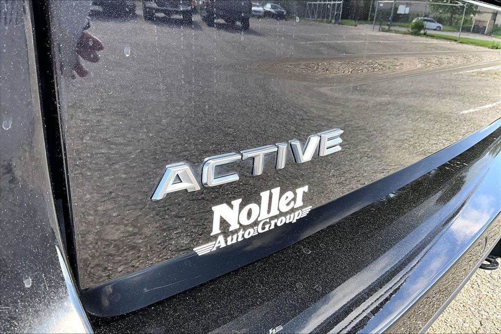 Certified 2025 Ford Expedition Active AWD/4WD image 8