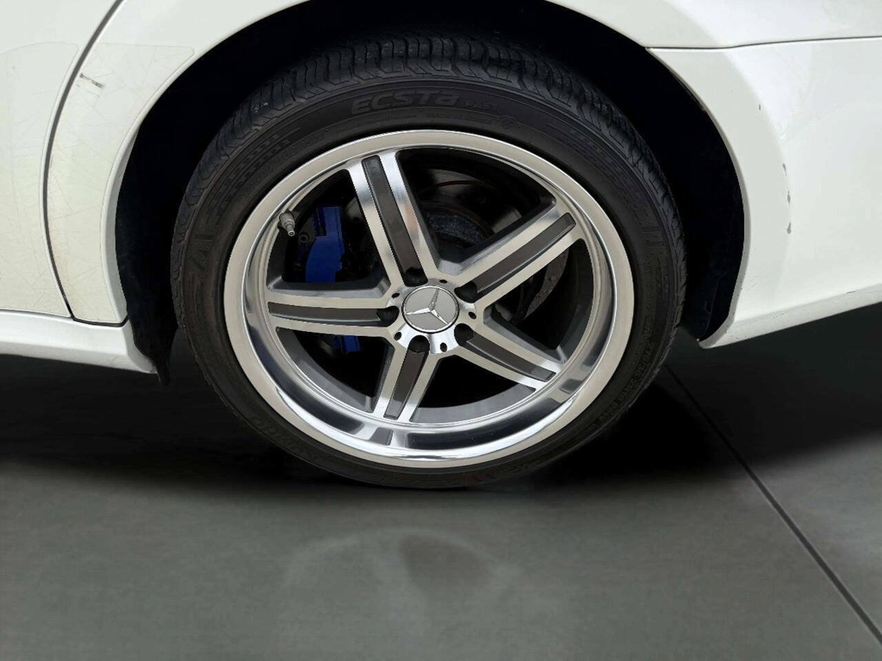 Used 2008 Mercedes-Benz CLS 550 w/ P1 Pkg image 19