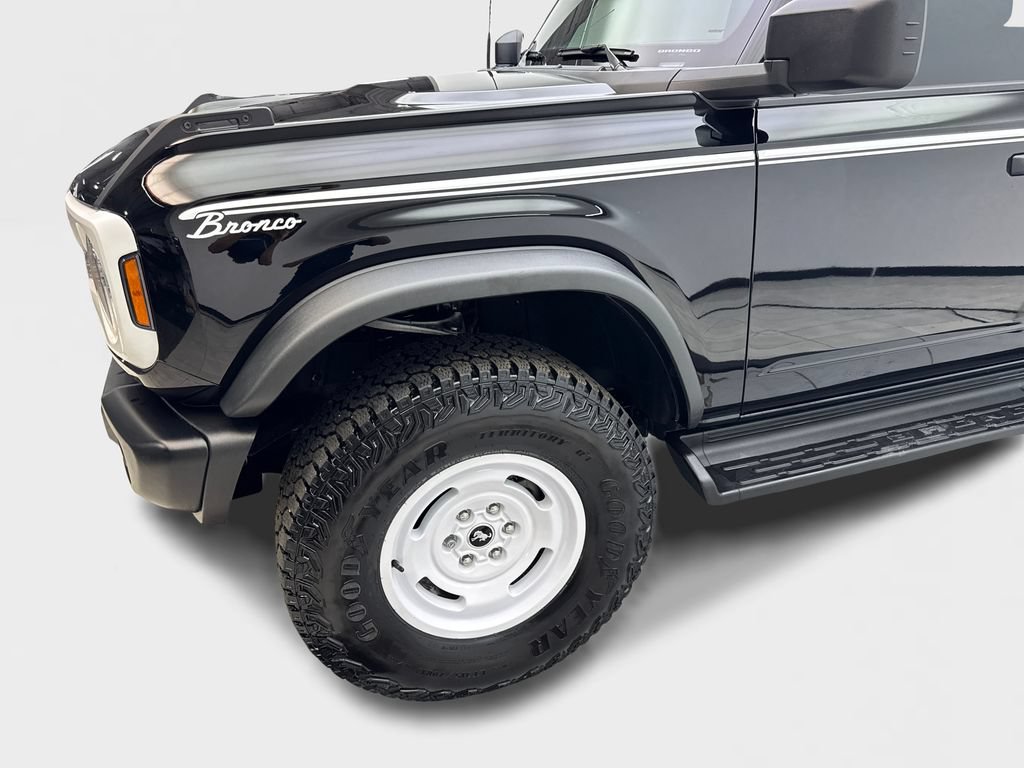 Used 2025 Ford Bronco Heritage Edition AWD/4WD image 17