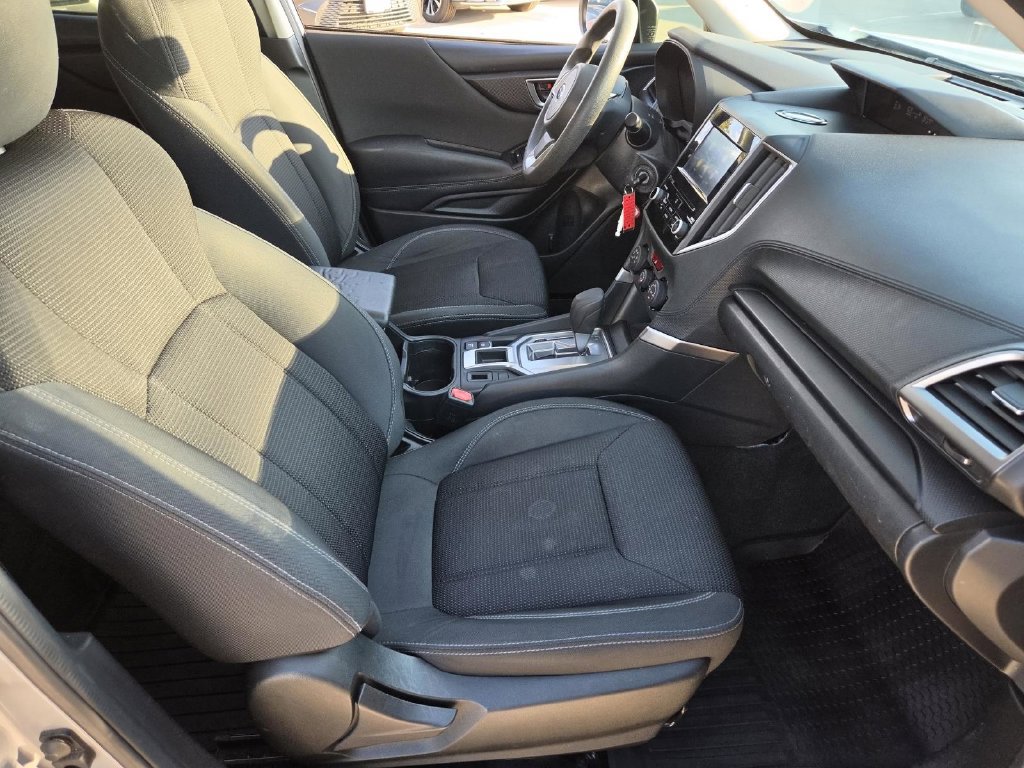 Used 2021 Subaru Forester AWD/4WD image 9