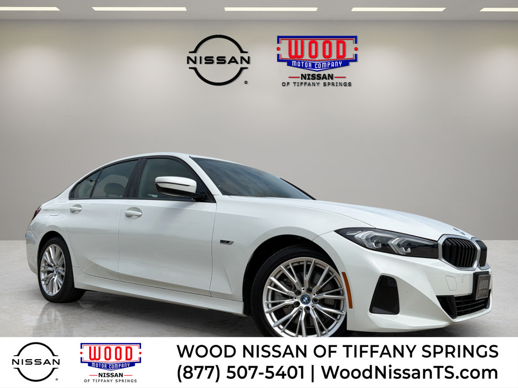 Used 2023 BMW 330e xDrive w/ Driving Assistance Package AWD/4WD image 1