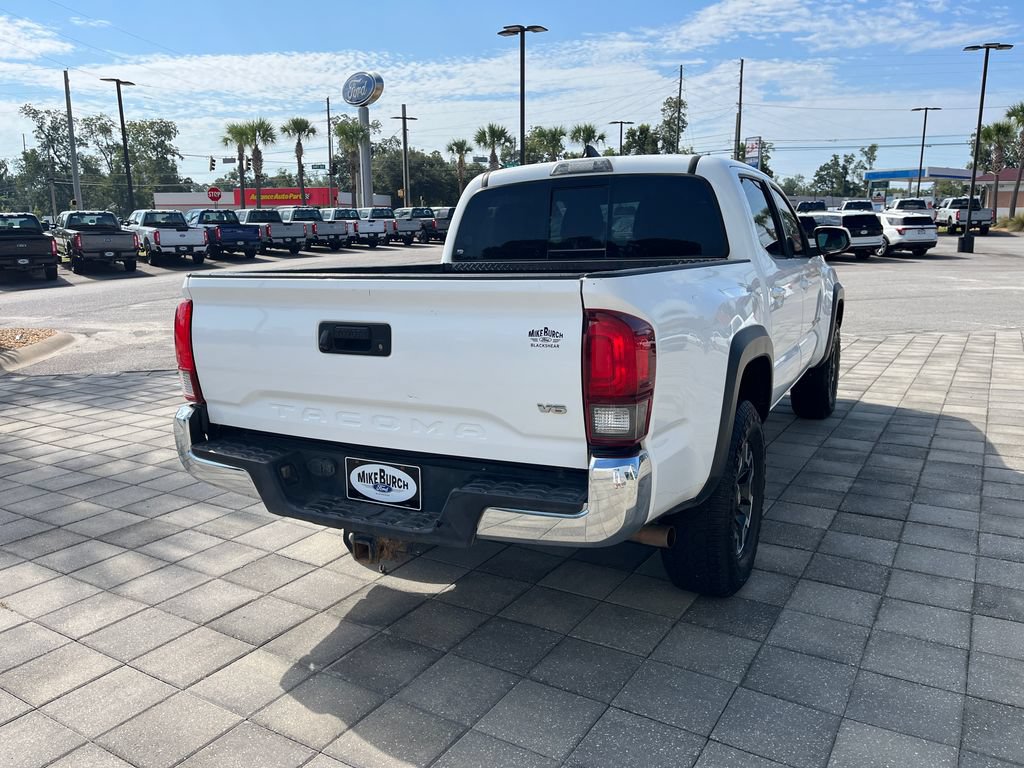 Used 2018 Toyota Tacoma TRD Off-Road AWD/4WD image 6