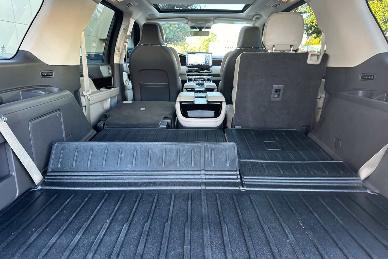 Certified 2024 Lincoln Navigator Reserve image 16