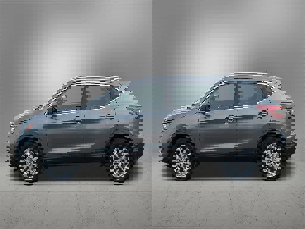 Used 2022 Nissan Rogue Sport SV w/ Technology Package image 3