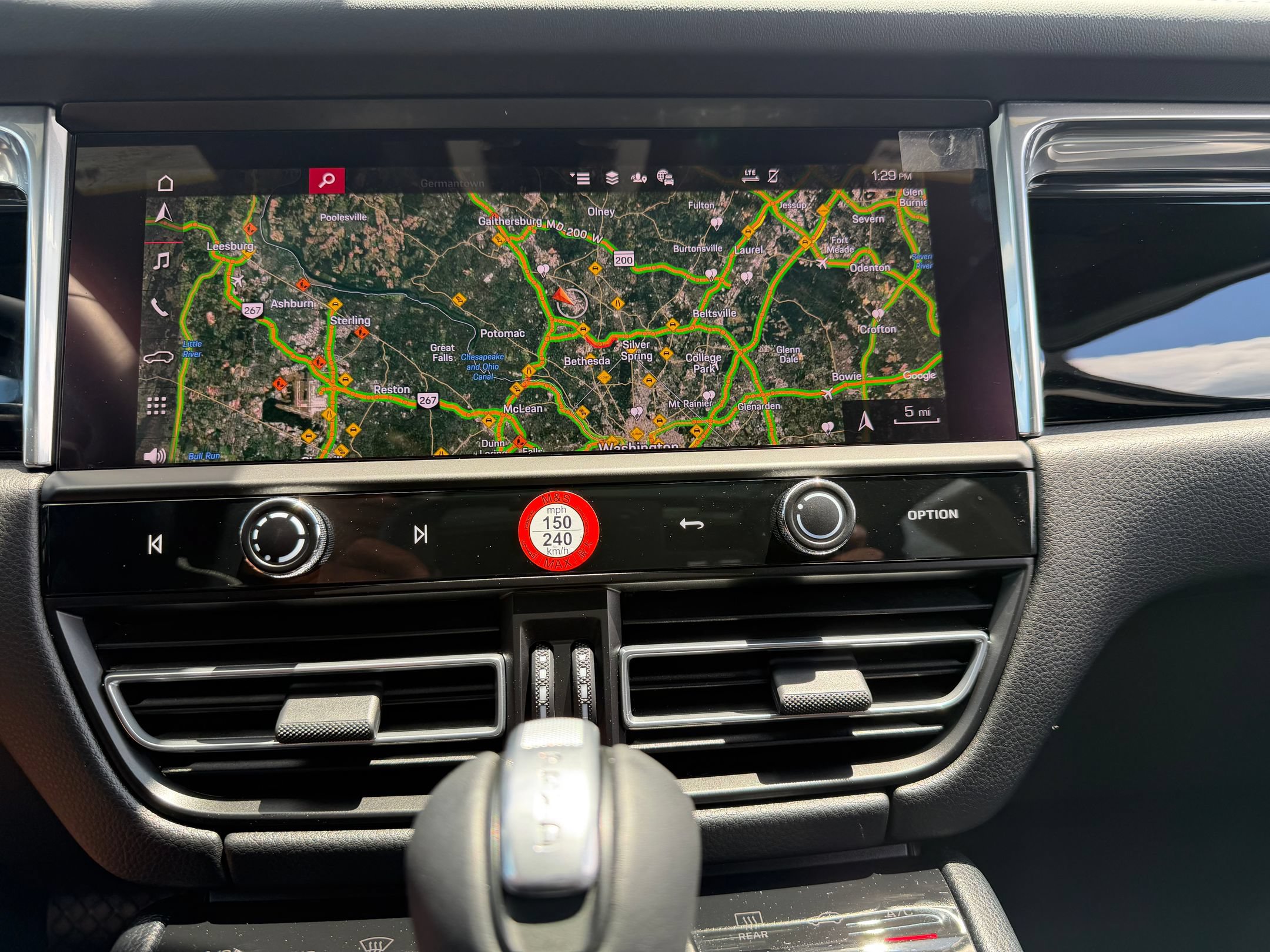 Certified 2026 Porsche Macan AWD/4WD image 26
