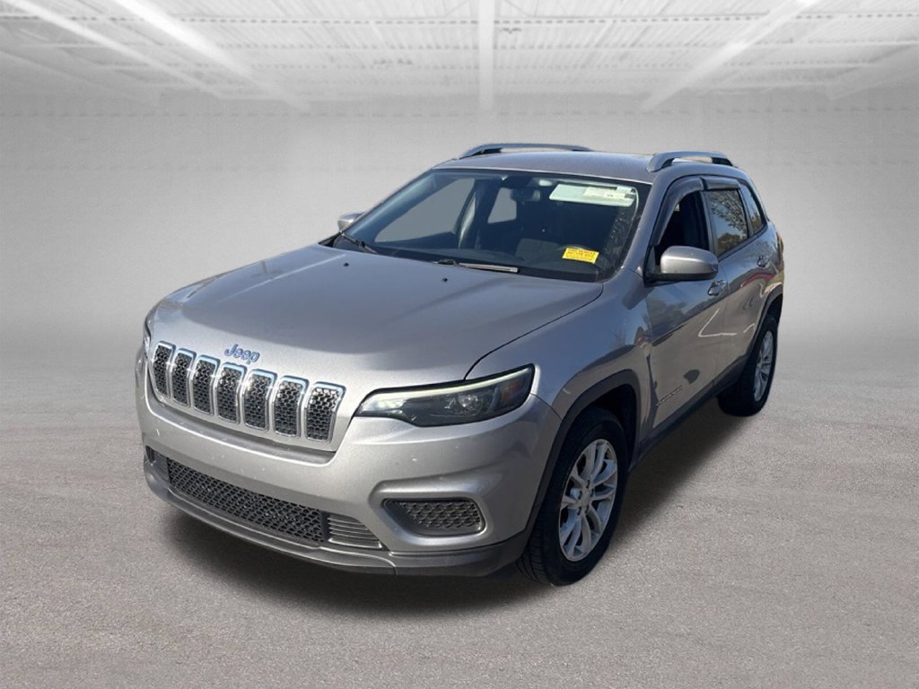 Used 2020 Jeep Cherokee Latitude FWD image 3