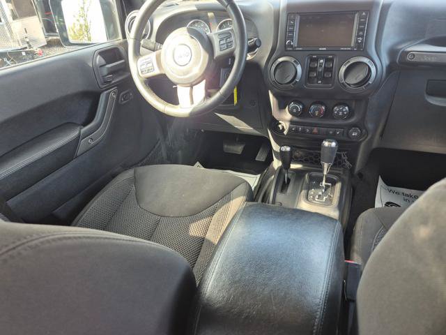 Used 2016 Jeep Wrangler Unlimited Sport AWD/4WD image 12