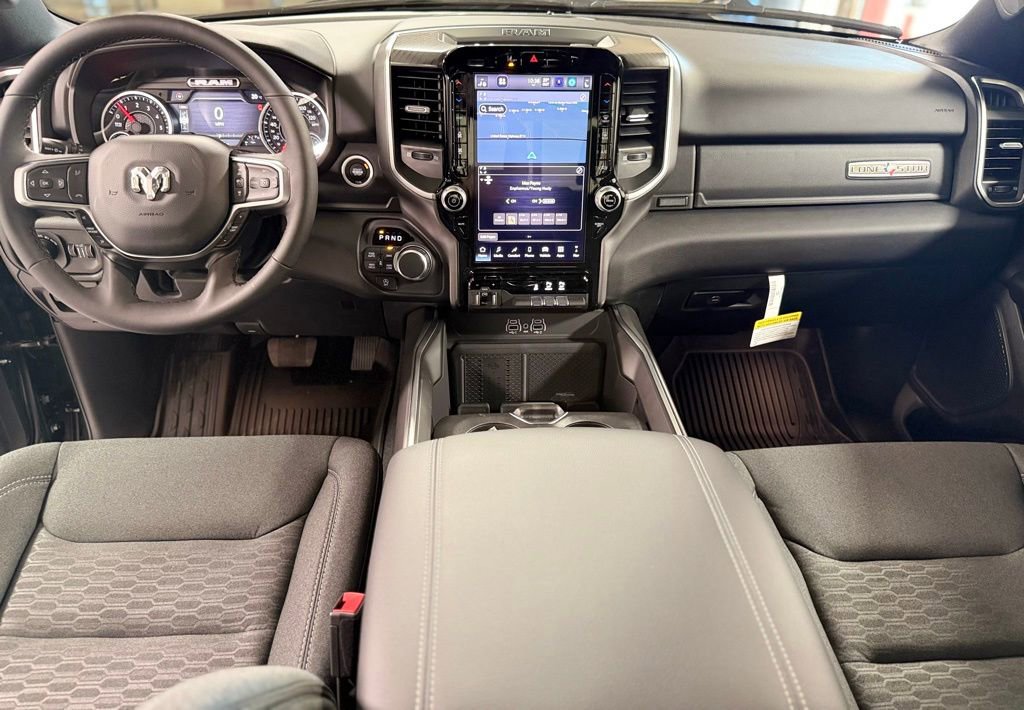 New 2026 RAM 1500 4x4 Crew Cab image 2