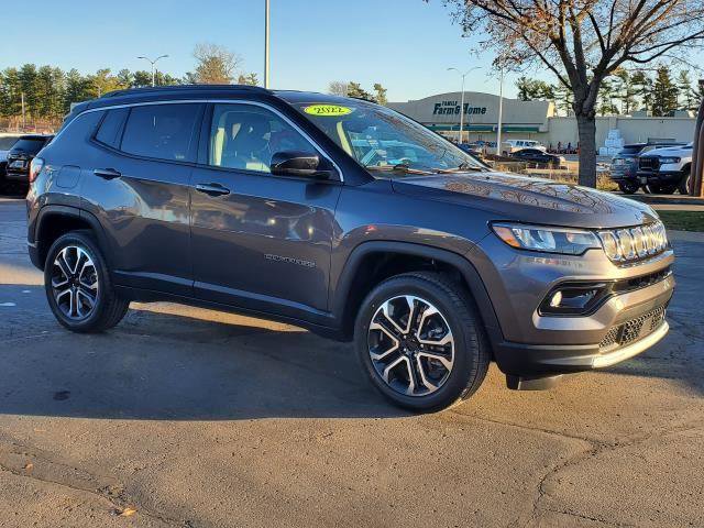 Used 2022 Jeep Compass Limited image 2