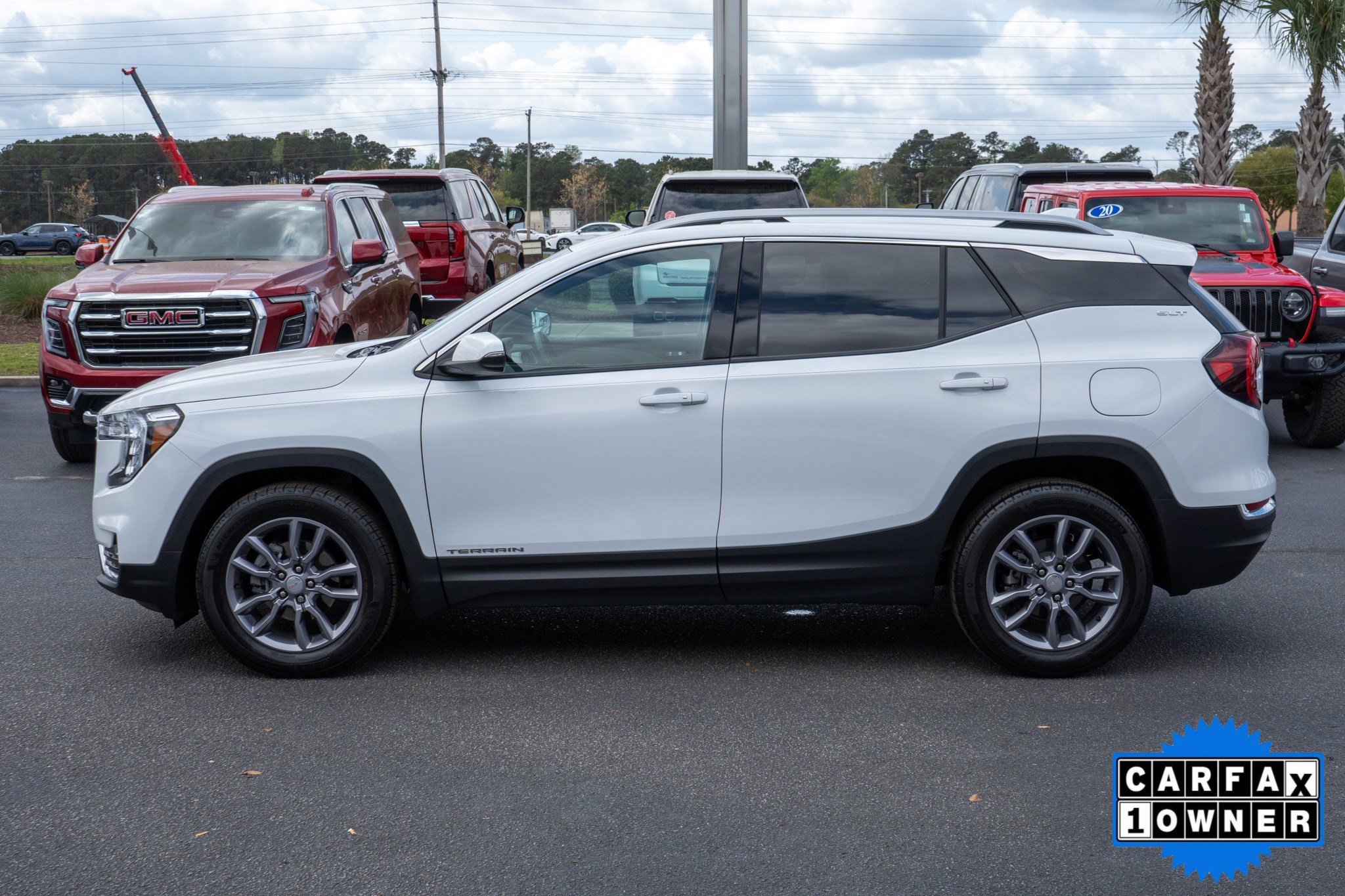 Used 2024 GMC Terrain SLT w/ LPO, Floor Liner Package image 6