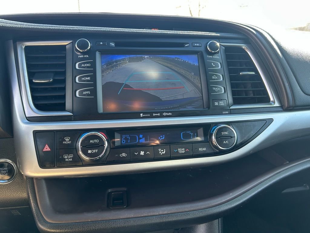 Used 2019 Toyota Highlander XLE image 20