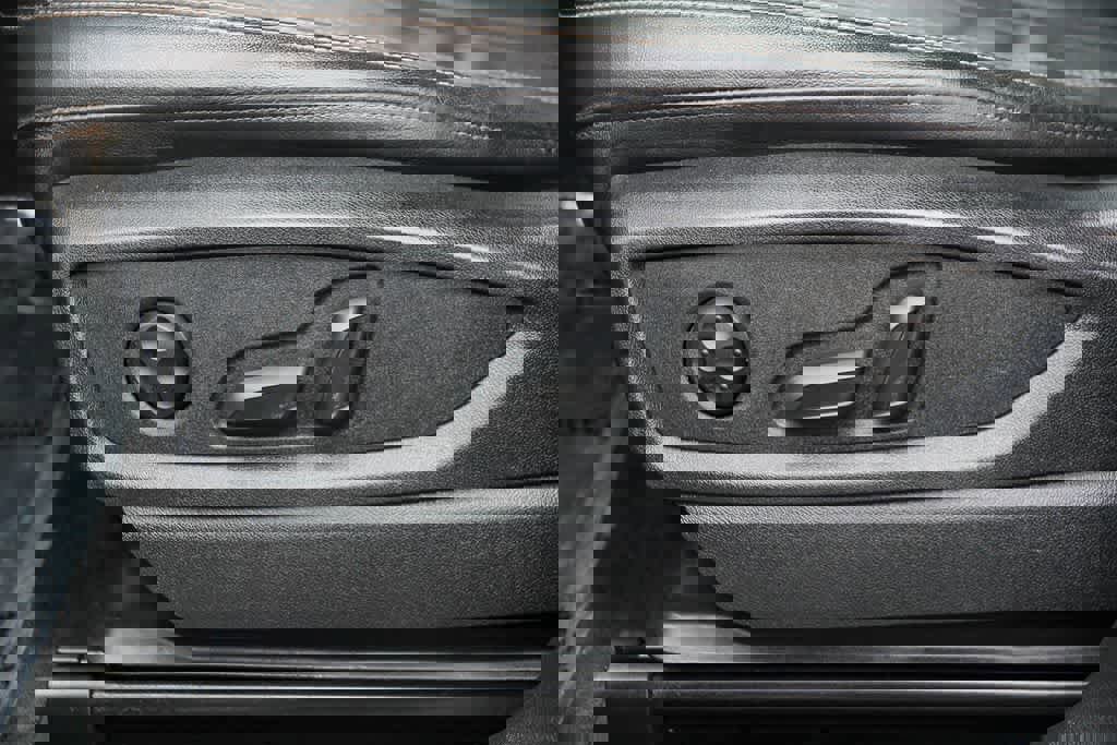 Used 2023 Audi Q5 2.0T Premium w/ Convenience Package image 21