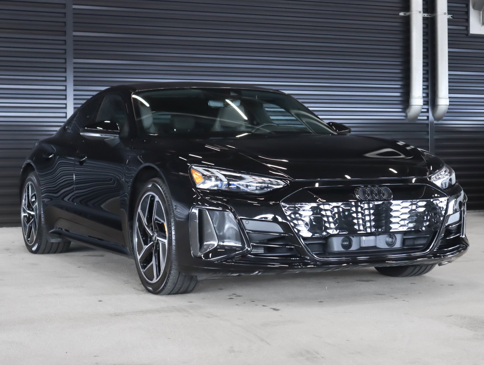 Used 2023 Audi RS e-tron GT w/ Carbon Performance Package image 8