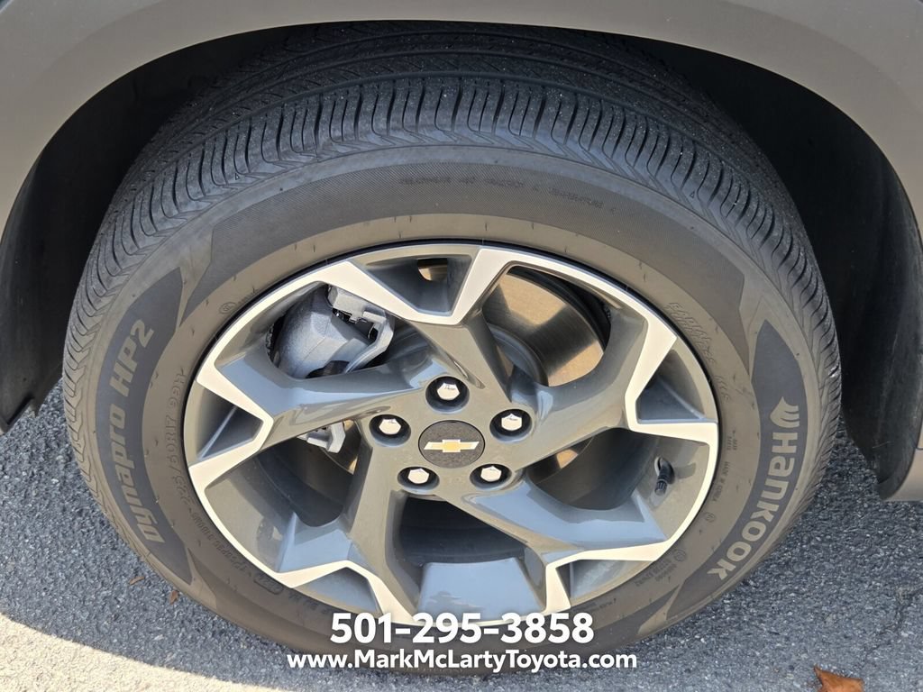 Used 2025 Chevrolet Trax LT w/ Driver Confidence Package FWD image 16