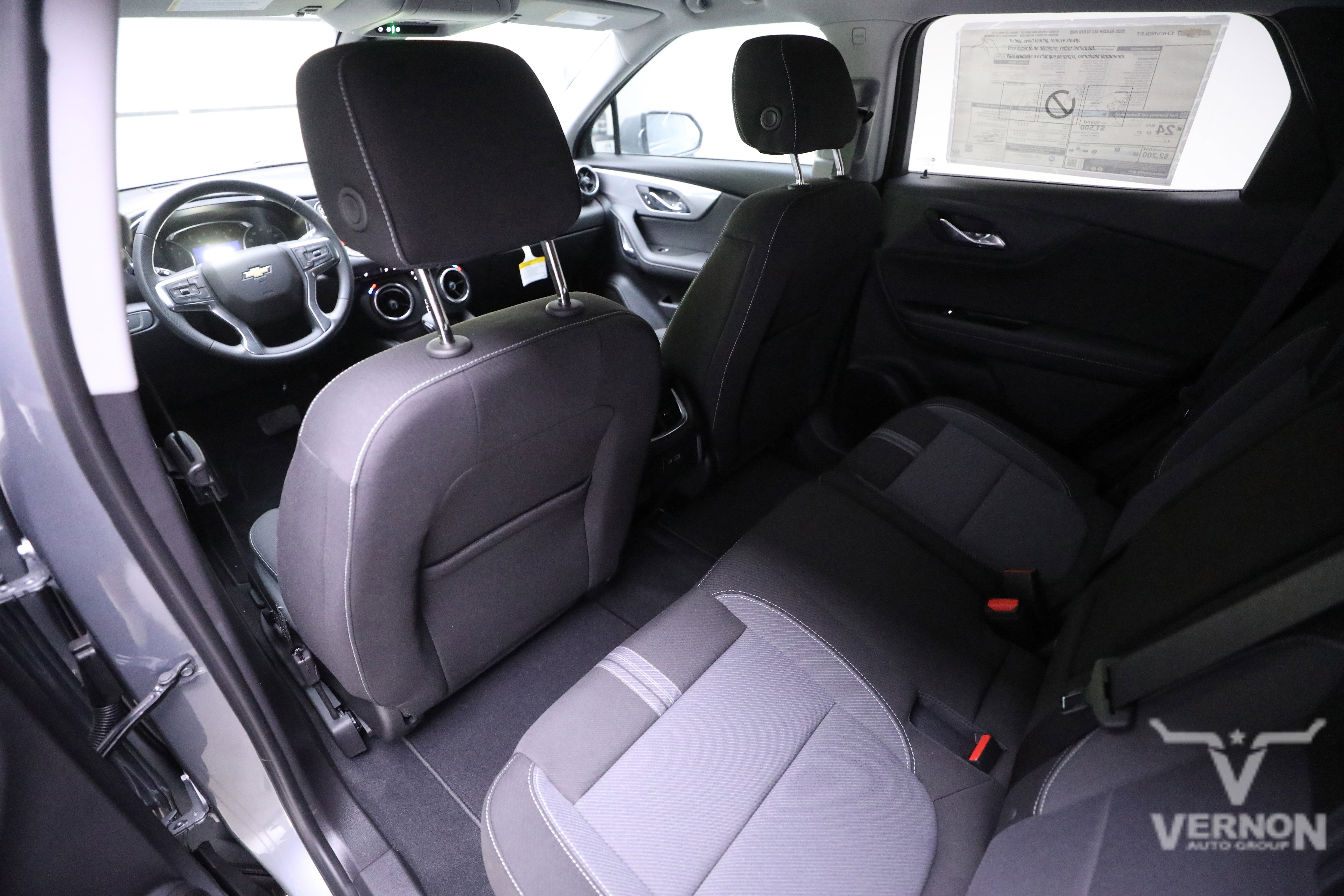 New 2025 Chevrolet Blazer LT image 9