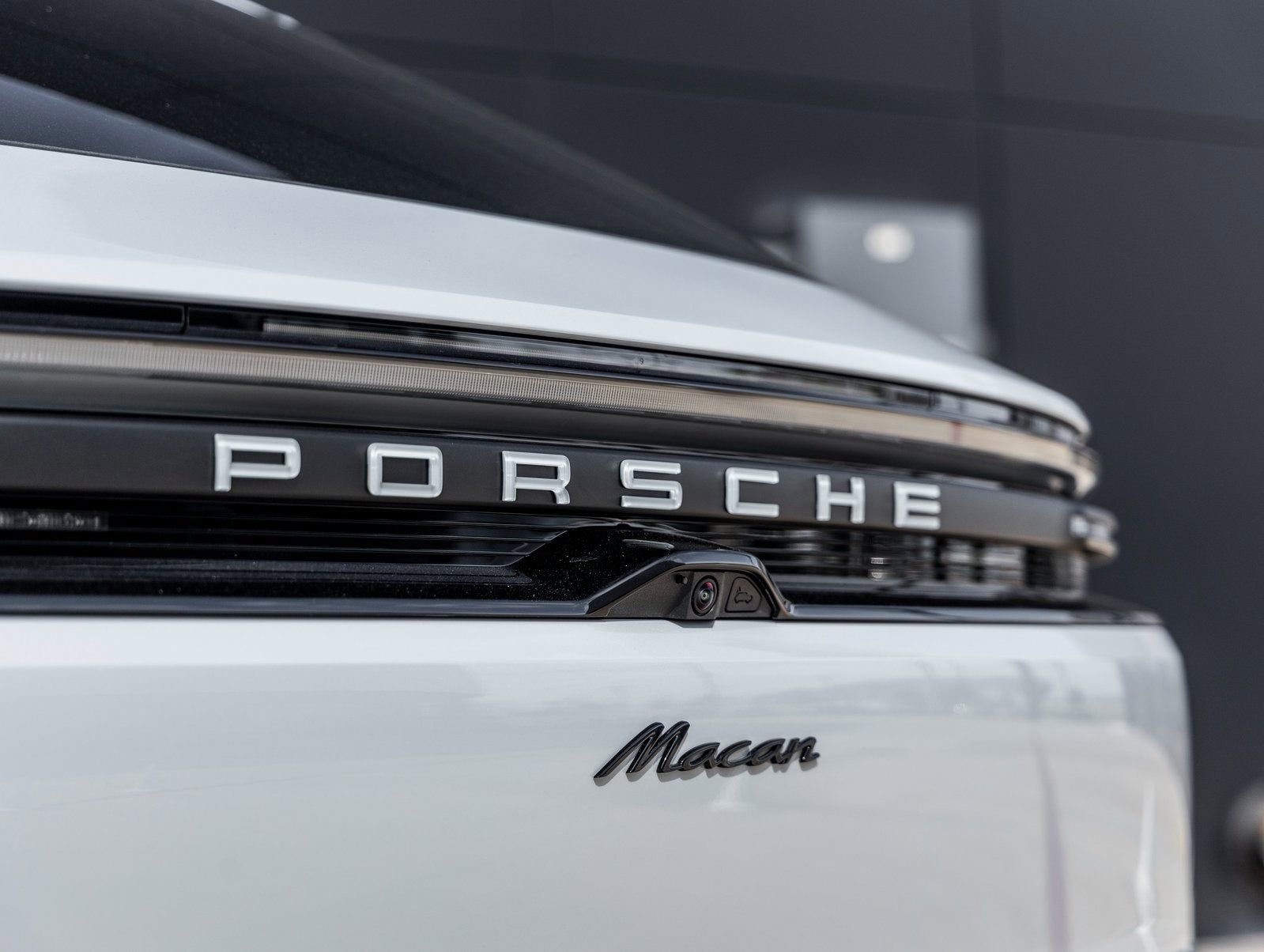 New 2026 Porsche Macan Electric RWD image 14