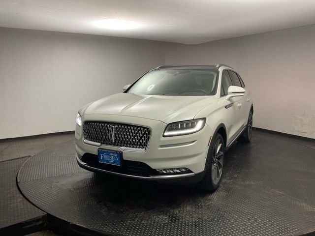 Used 2021 Lincoln Nautilus Reserve w/ Equipment Group 202A image 3