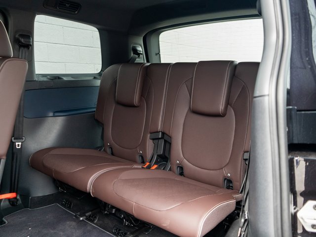 New 2025 Volkswagen ID. Buzz Pro S image 13