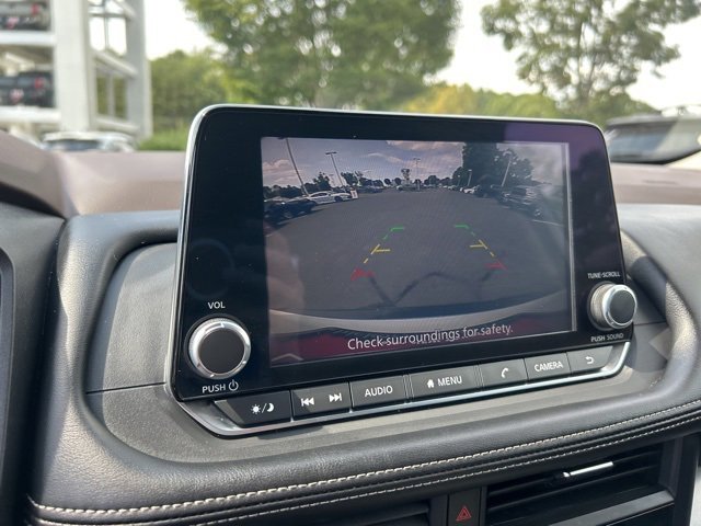 Used 2023 Nissan Rogue SV image 24