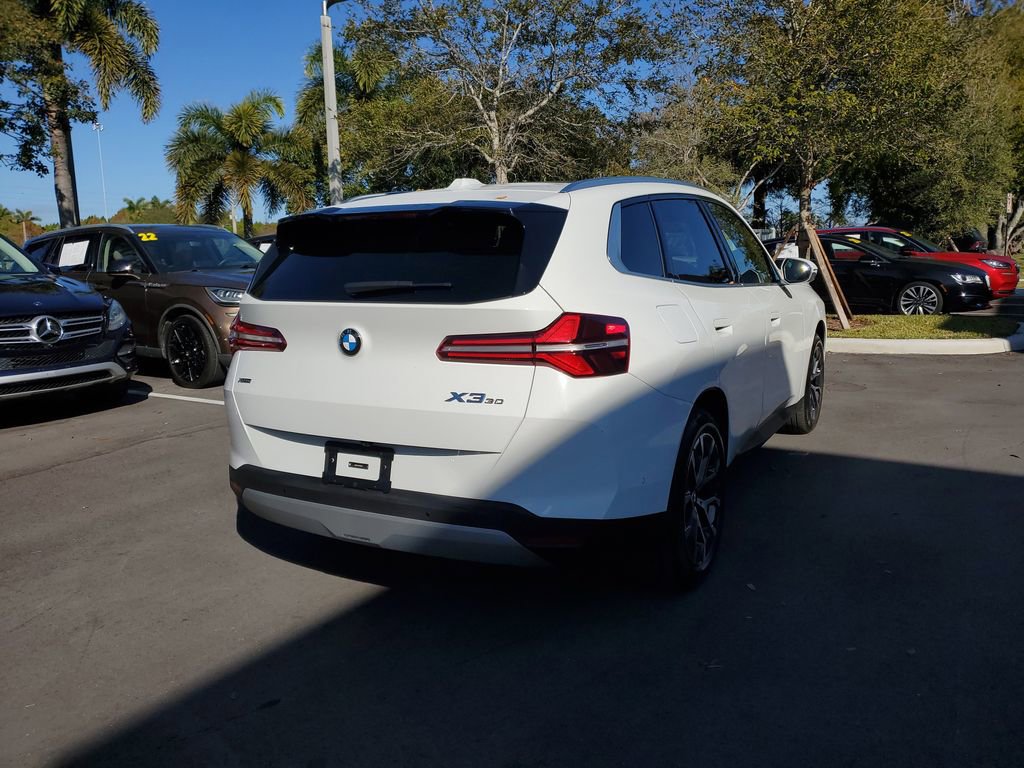 Used 2025 BMW X3 xDrive30i image 4