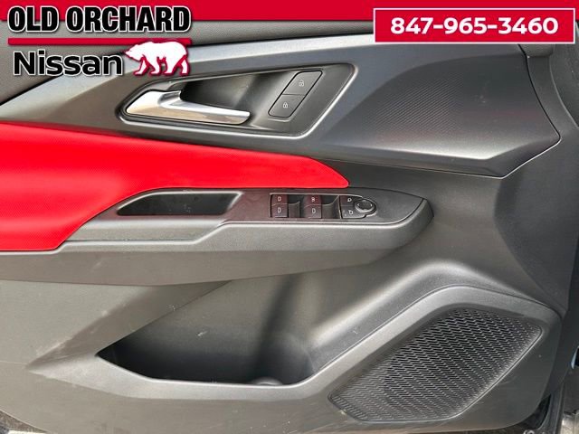 Used 2025 Chevrolet Equinox EV RS FWD image 9