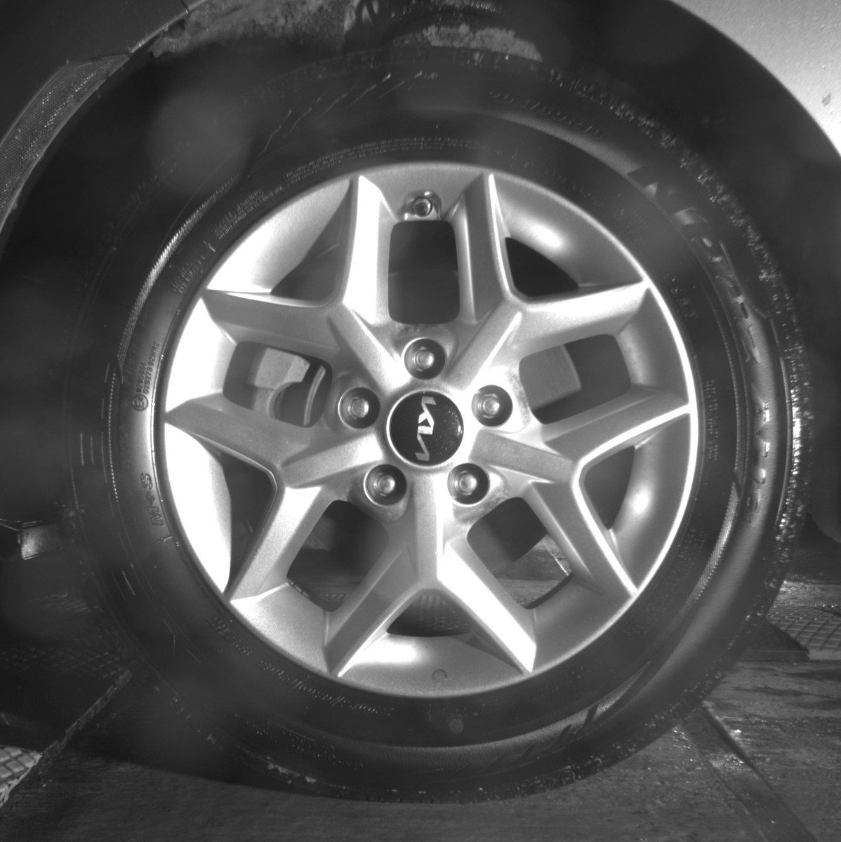 Used 2025 Kia Soul LX w/ LX Technology Package FWD image 12