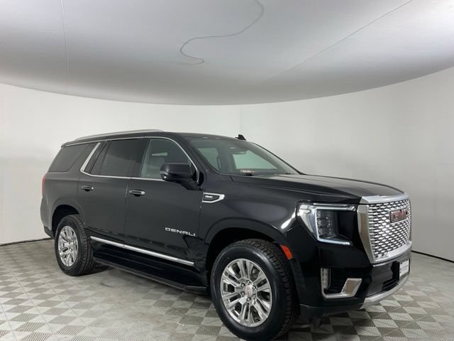 Used 2023 GMC Yukon Denali AWD/4WD image 3