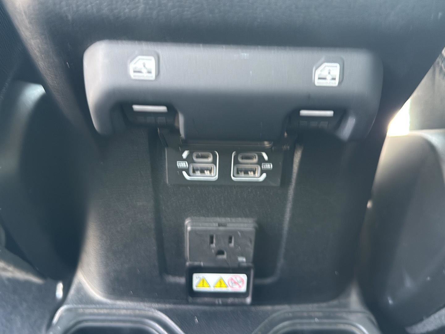 Used 2023 Jeep Gladiator Rubicon w/ LED Lighting Group image 21