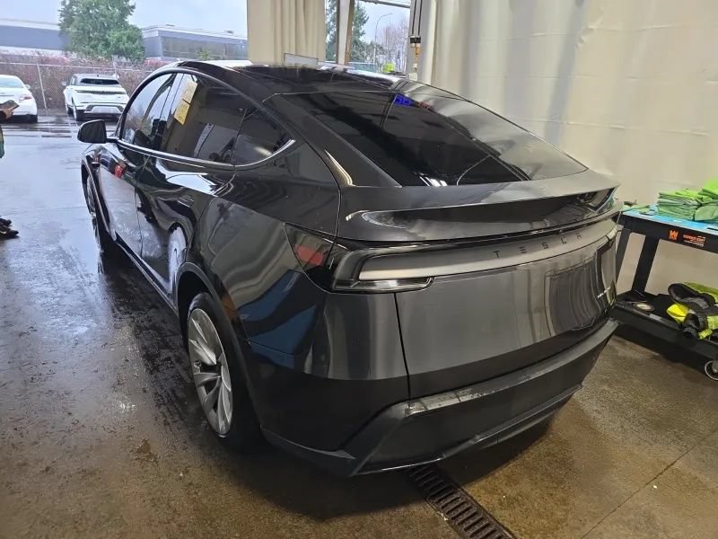 Used 2026 Tesla Model Y AWD image 2